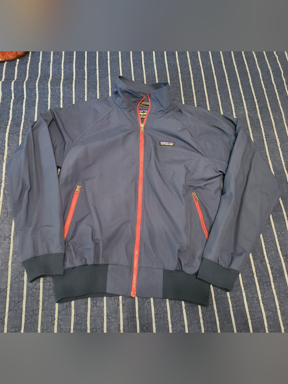 Patagonia Baggies Nylon Windbreaker Bomber Navy With Red Zipper Jacket Size M